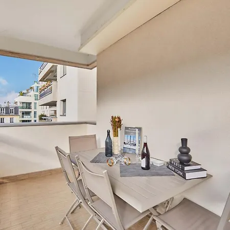 Terrace 16th Area Residential District Διαμέρισμα